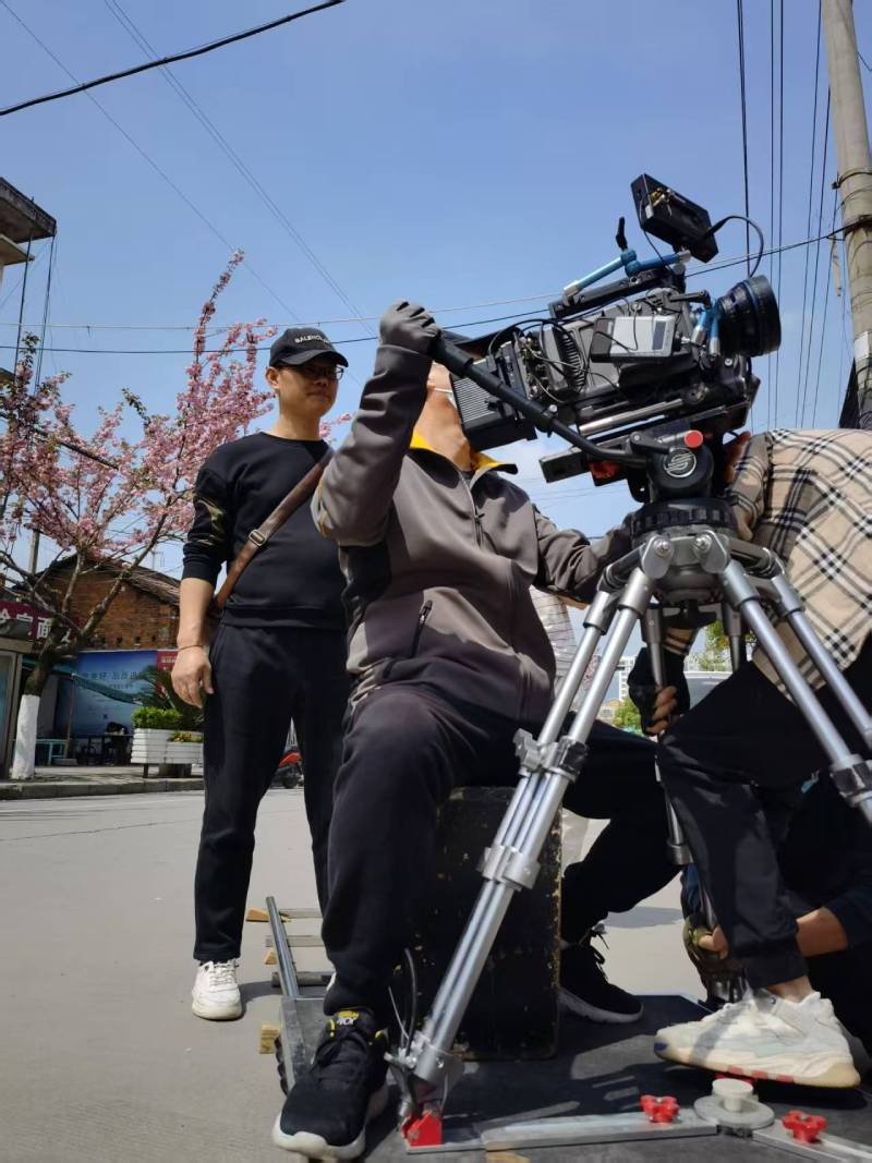 岳池县广告片拍摄：快消品牌爆款之选，网感内容适配社媒传播！